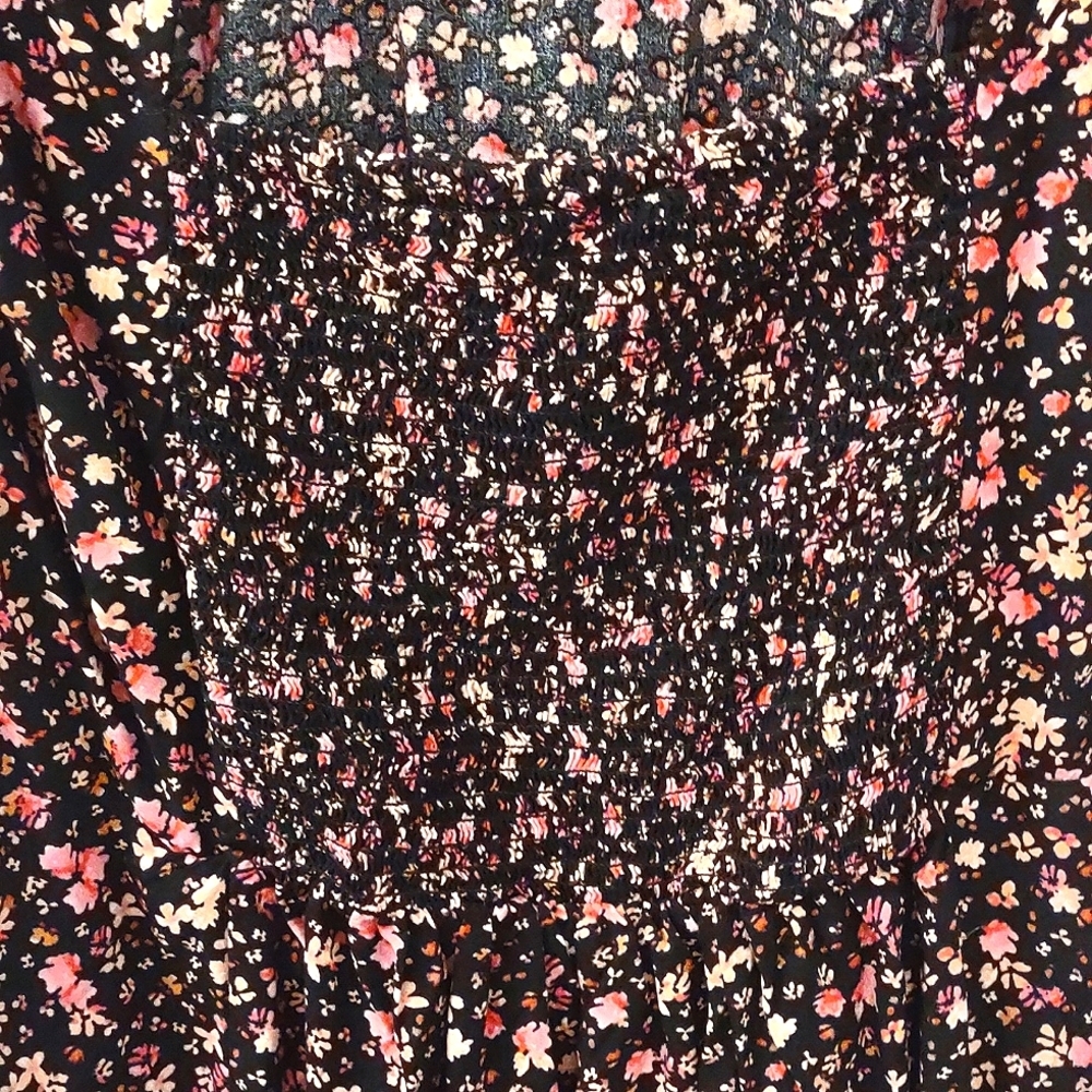 NWOT Old Navy Fit & Flare Puff-Sleeve Smocked Dress Ditsy Floral Size M TALL - Picture 5 of 11